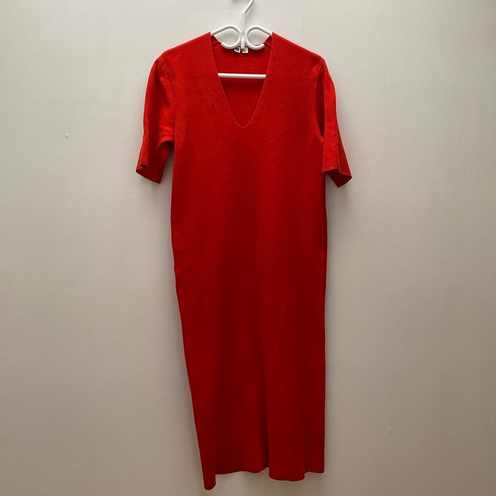 UNIQLO - Short Sleeve Knit Red V-Neck Dress